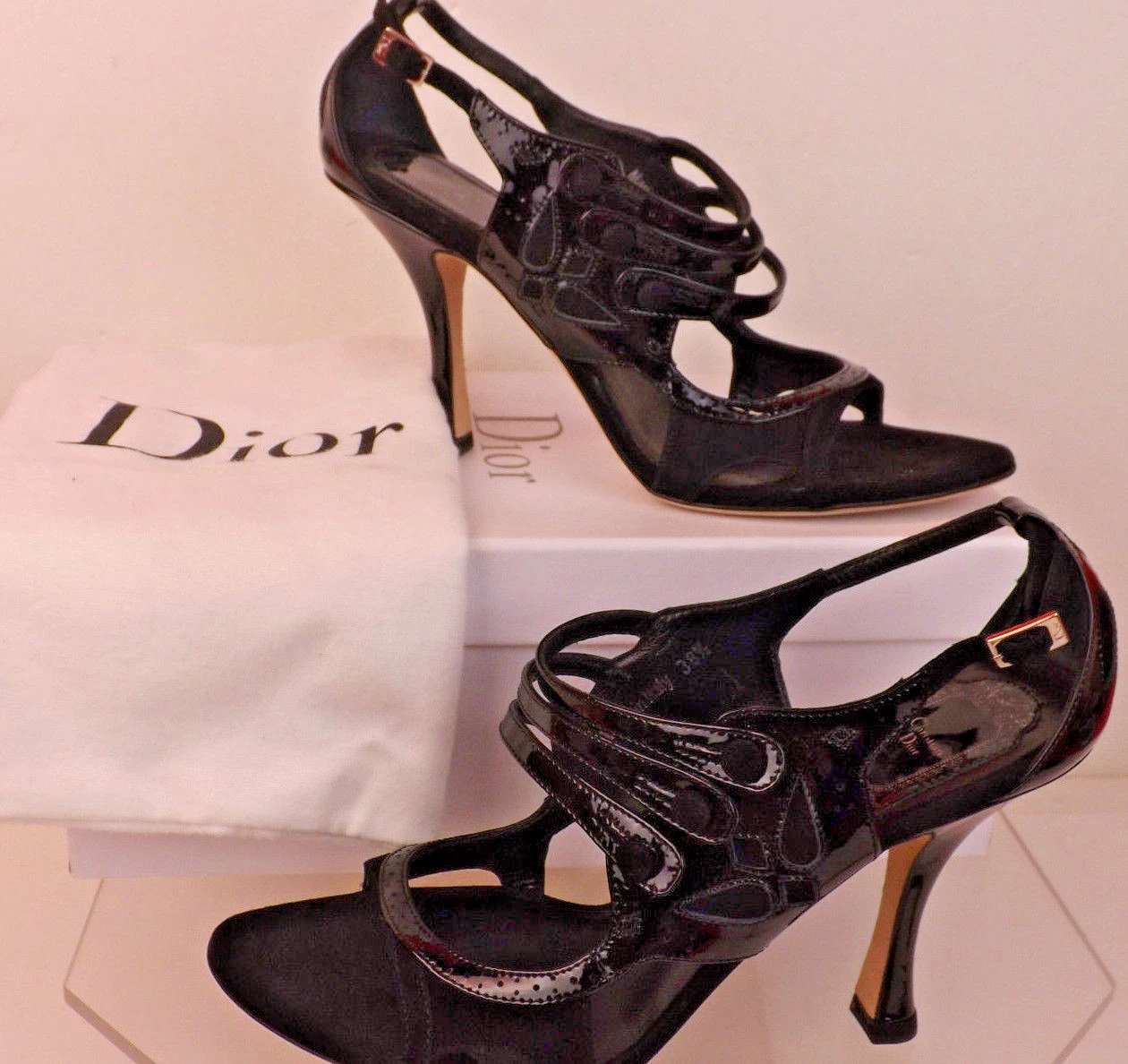 ESCARPINS TALON À SANGLE EN CUIR VERNI NOIR CHRISTIAN DIOR 38,5 NEUF DANS LEUR BOÎTE 
