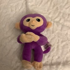 Fingerlings HUGS Interactive Purple Talking Stuffed Plush Monkey WowWee 2018