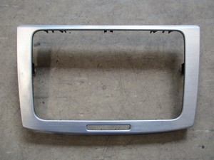 Zierrahmen Navigation VW Passat 3C Naviblende Radio Blende 3C0858069P silber