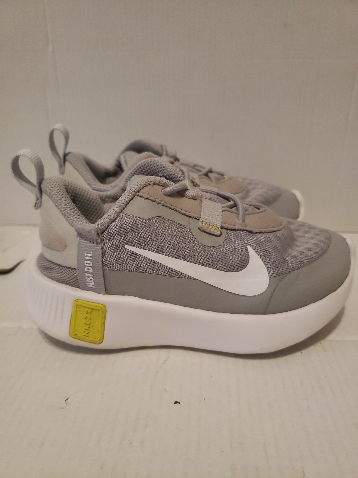 Nike Reposo NKE 72 For Kids DA3267-003 Size 8 C US In Very Good Condition |  eBay