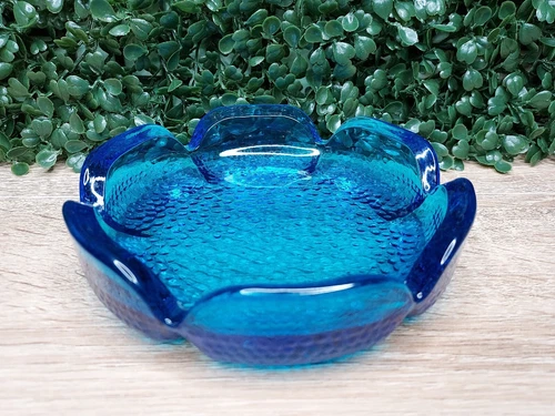 Blenko Beautiful Blue Glass Lotus Petal Pebbled Heavy Ashtray Trinket Dish Vtg