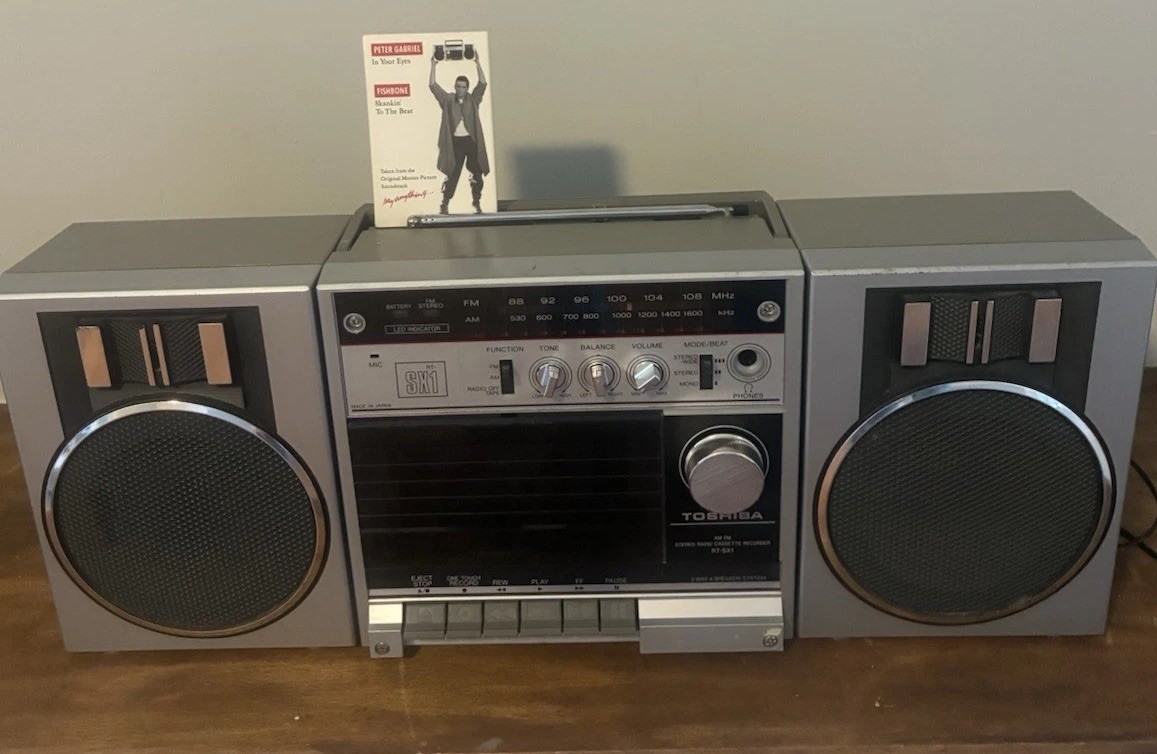 Toshiba RT-SX1 Boombox Portable Radio Stereo Black Say Anything