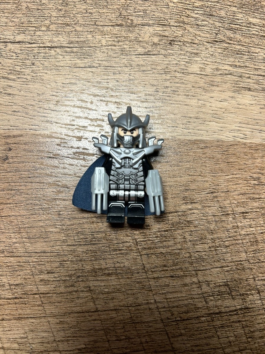 LEGO Minifigure - Shredder - Dark Blue Cape, Detailed Helmet 79117