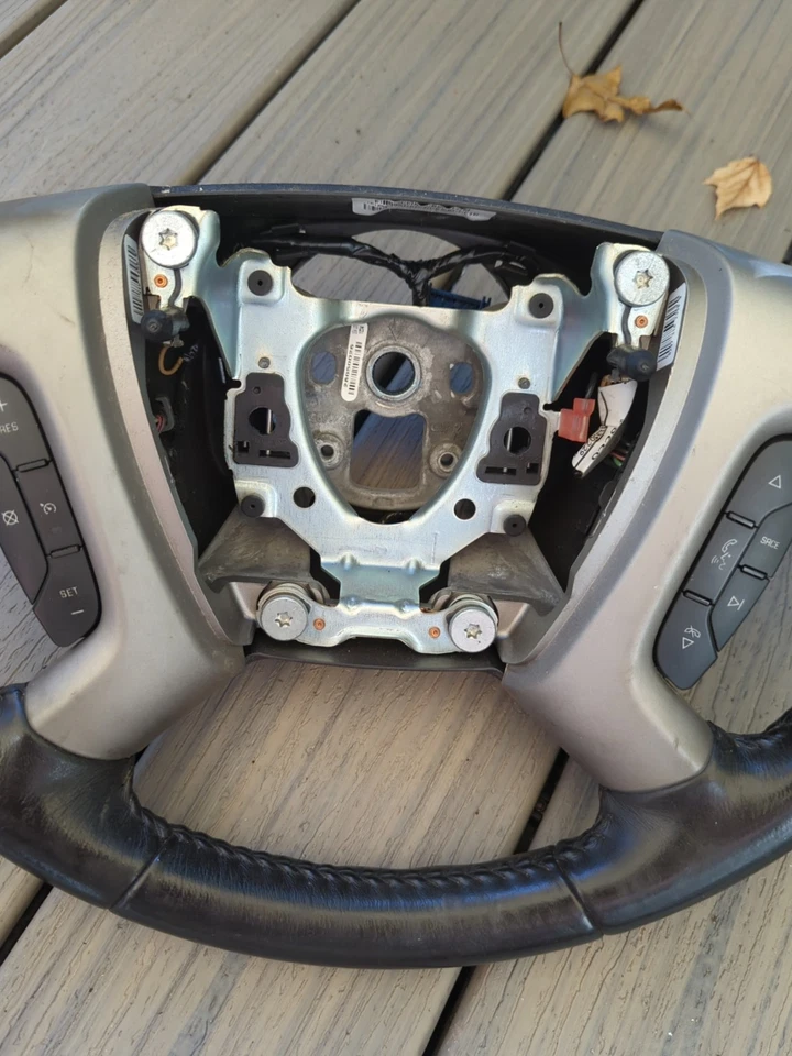 Chevrolet Silverado Tahoe 2012 volante de cuero negro con crucero 07-13 OEM Foto 3 de 4