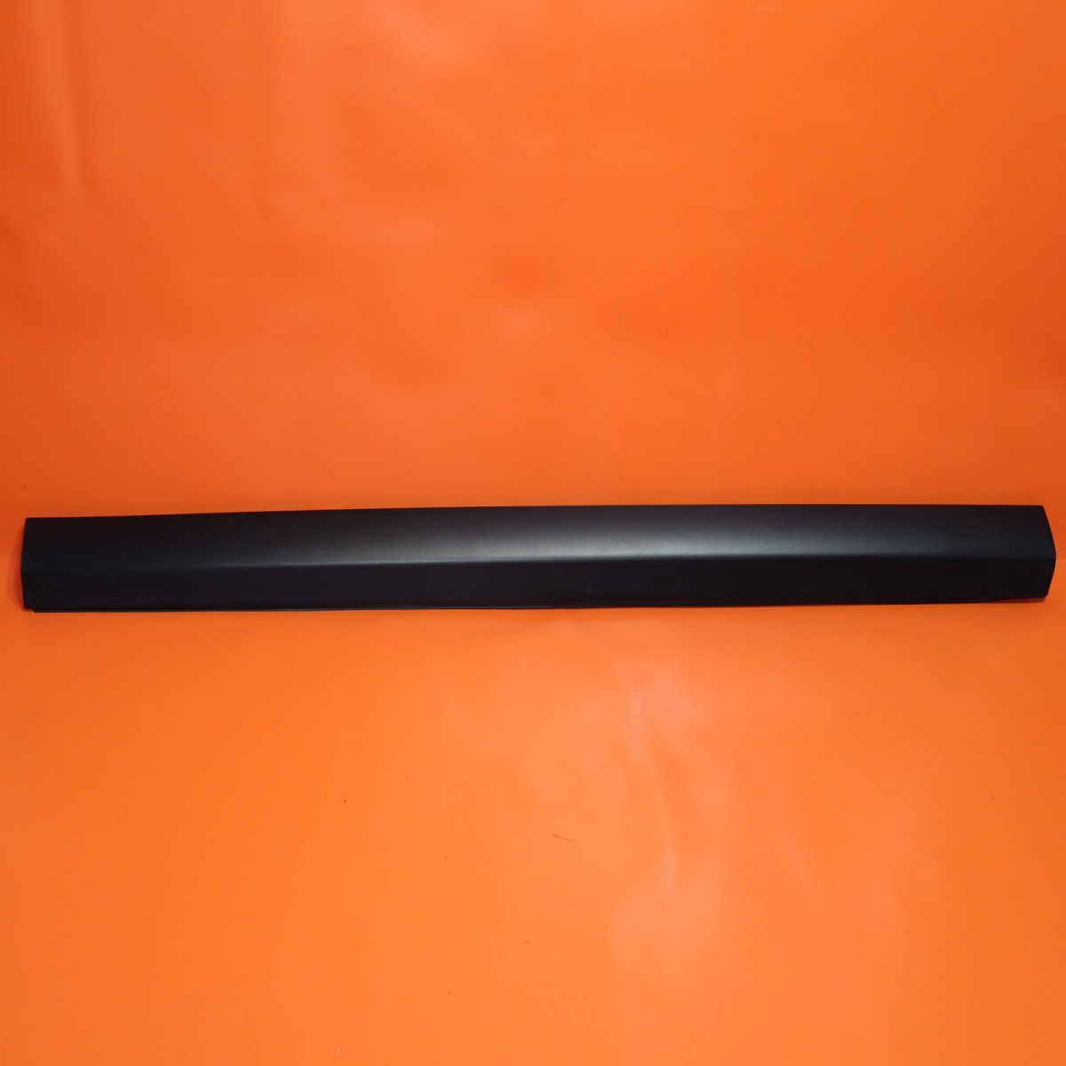 ROLLS ROYCE CULLINAN DOOR MOLDING LEFT FRONT 2021 2022 2023 51137448585
