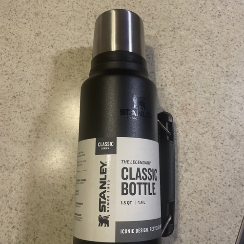 Stanley The Legendary Vacuum Insulated Classic Bottle 1,5 qt / 1,4L - Bild 17 von 22