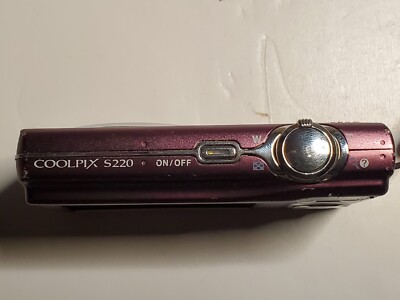 Nikon COOLPIX S220 10.0MP Digital Camera Plum / Purple Color