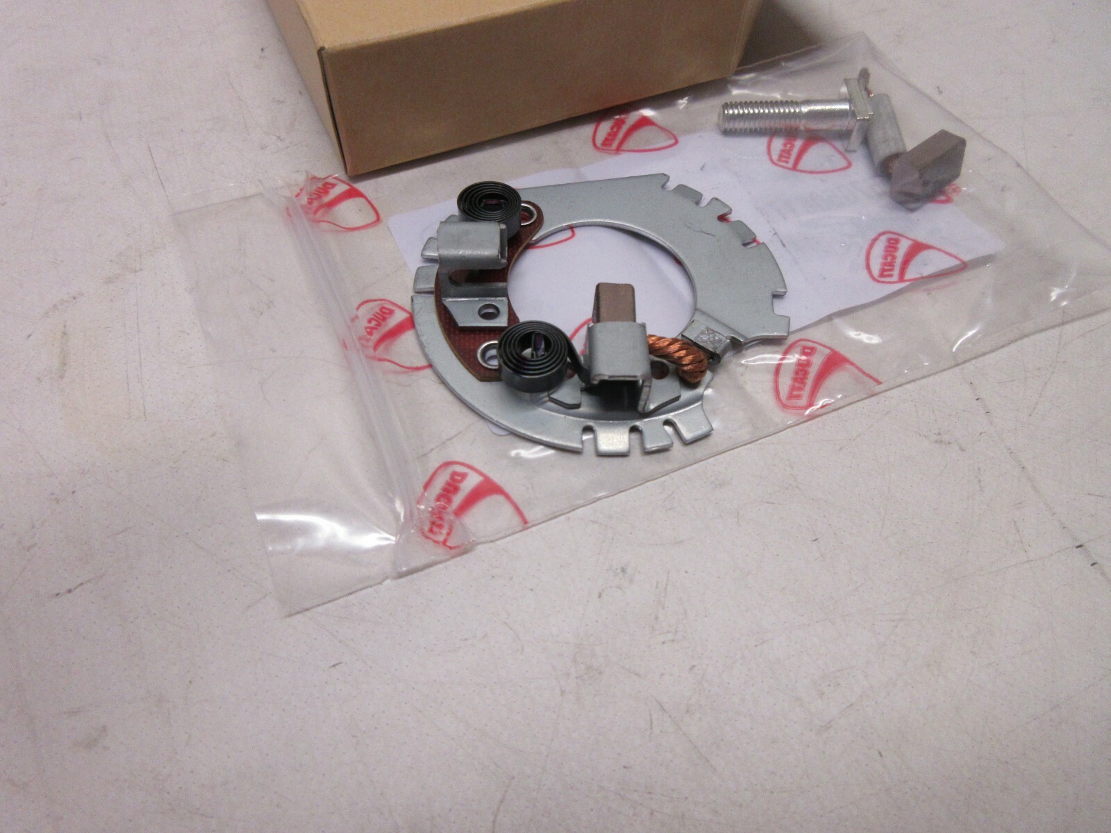 Ducati starter motor brushes set Oem Denso 748 916 996 998 999