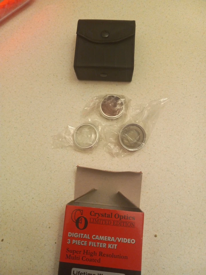 Crystal Optics Camera Video Filter Kit VO300 30 (New) - Image 3 of 3