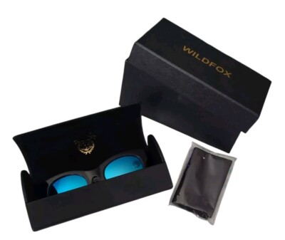 NWT Wildfox Monroe Deluxe Sunglasses Black Frames , NEW with case and cloth Wildfox | Accessories | Nwt Wildfox Monroe Deluxe Sunglasses  main image 3