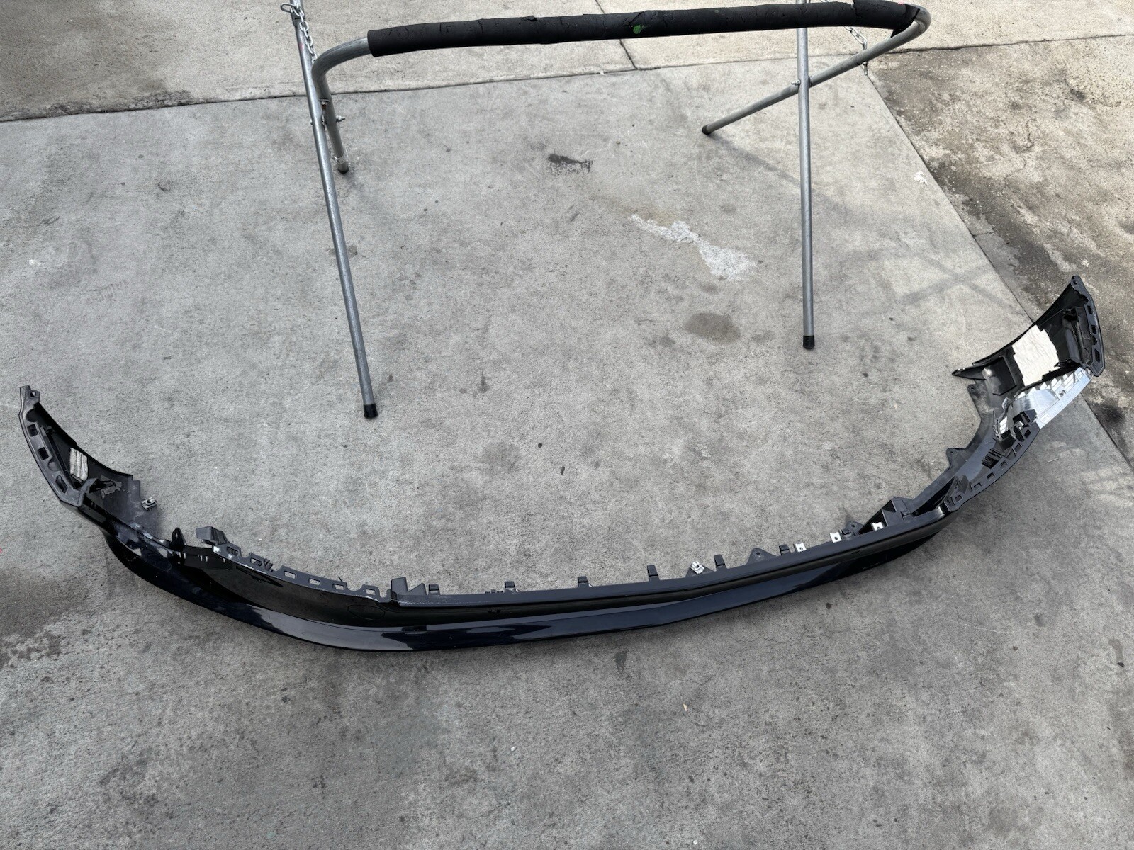2020-2022 BENTLEY CONTINENTAL GT FRONT BUMPER W/GRILLE W/CAMERA OEM (NO SHIPPING
