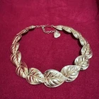 VINTAGE TRIFARI LEAF GOLD TONE CHOKER NECKLACE