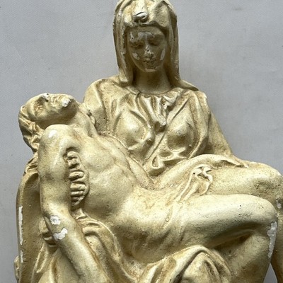 Vtg Pieta Sculpture Vatican Pavilion NY World's fair 1964-65 5-3/4