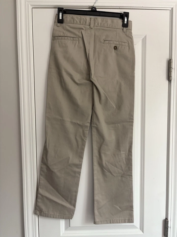 Calça IZOD menino cáqui cintura ajustável tamanho 12 ajuste regular - Imagem 2 de 4