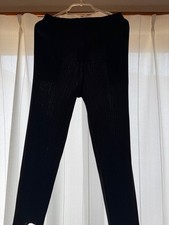 USED PLEATED PANTS, BLACK, CASUAL. UNUSED