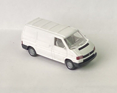 Wiking Germany HO 1:87 Volkswagen VW Caravelle Van White