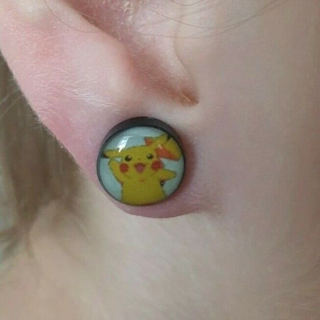Pikachu earring shop
