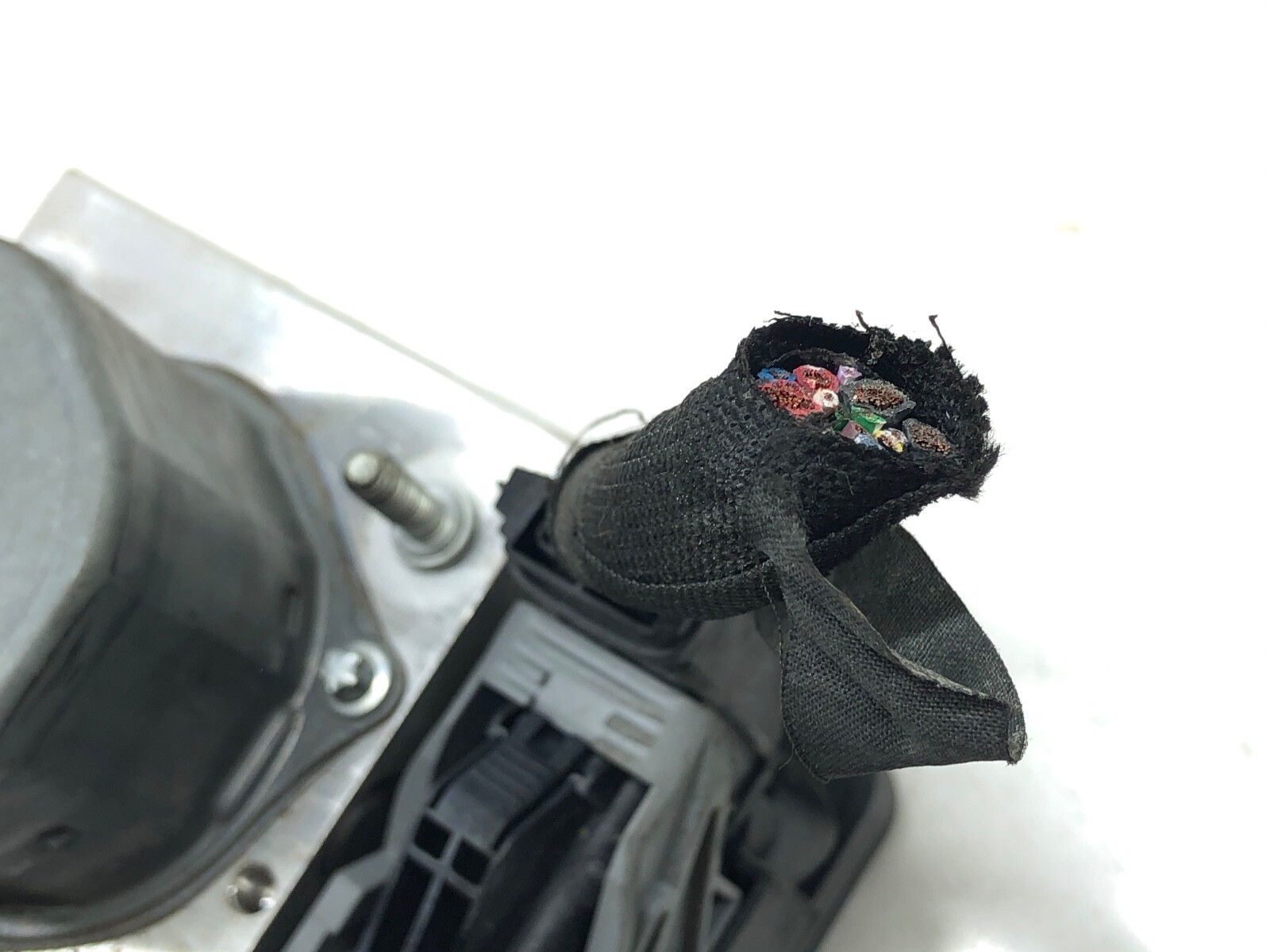 2014-2017 MASERATI GHIBLI ABS ANTI LOCK BRAKE PUMP MODULE OEM.