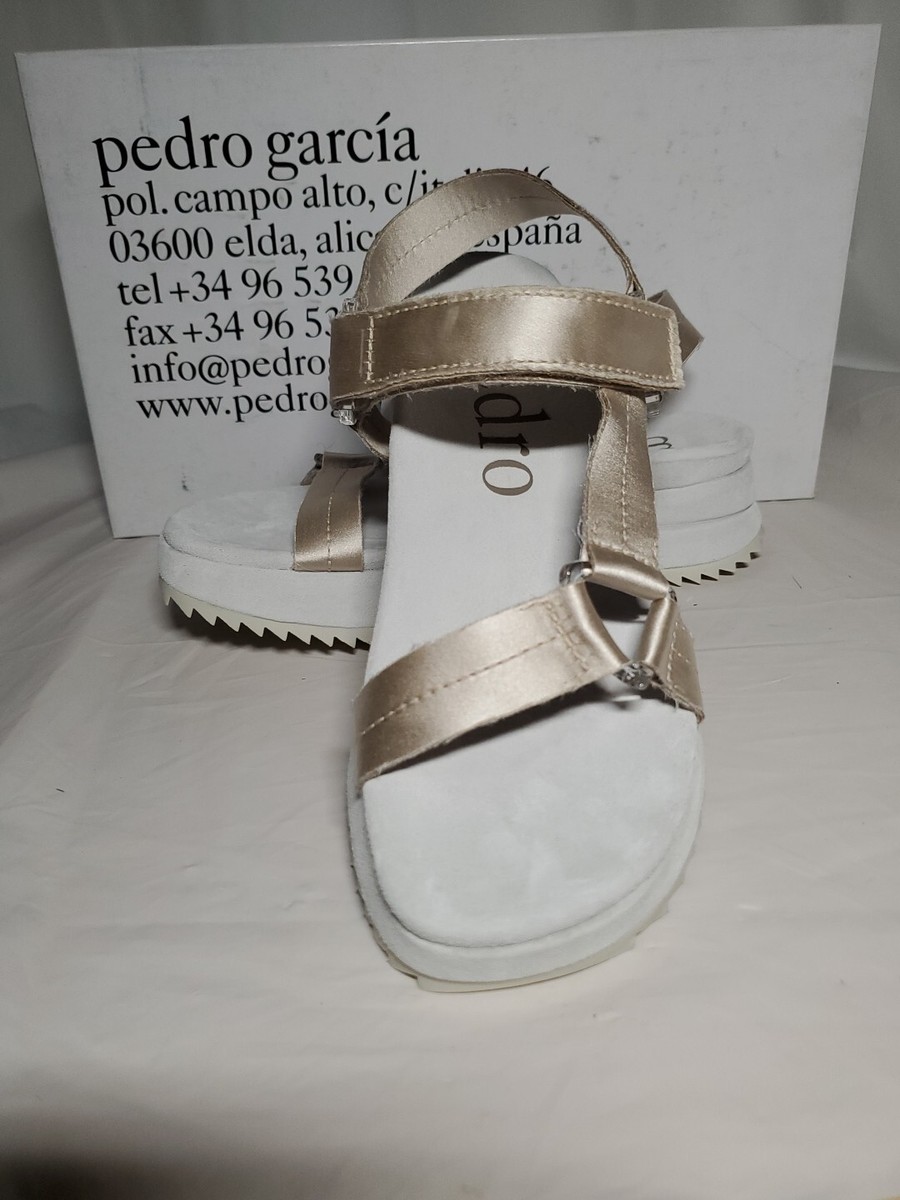 Pedro Garcia NWB Mar Platform Sandals Size 39 US in Frappe Satin