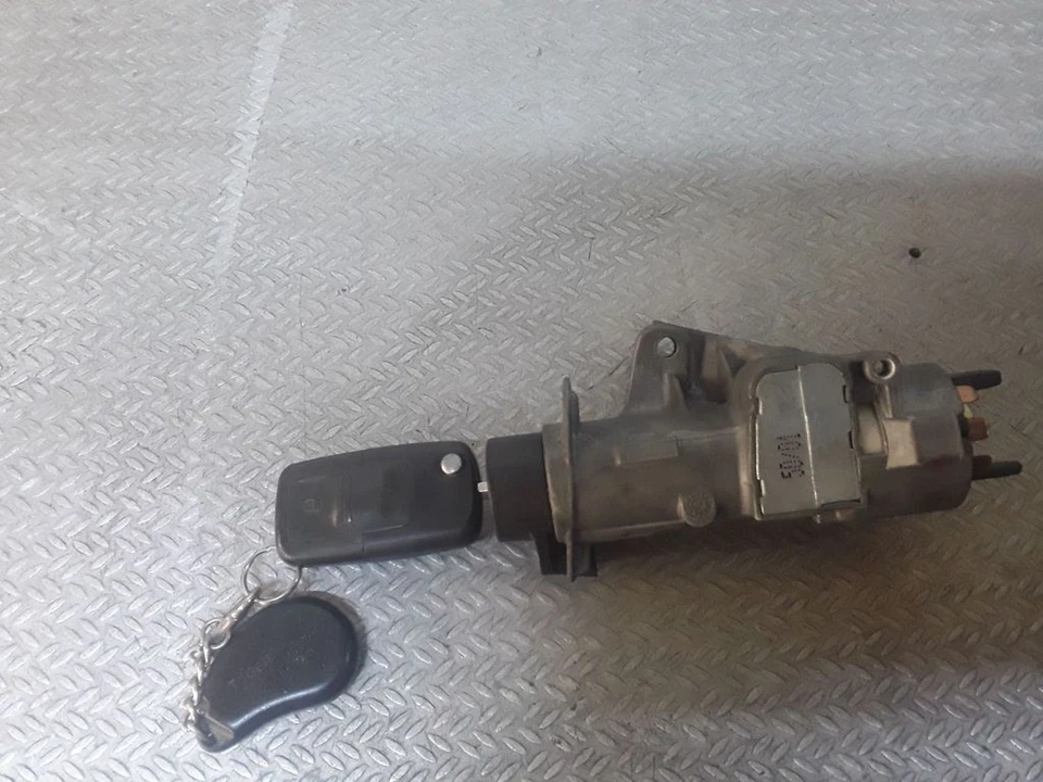 Volkswagen Golf IV 2002 Diesel Ignition barrel lock 4B0905851CHF2 DEV479905 - Image 3 of 3