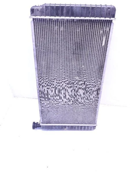 Radiator 8-305 With AC 96-02 CHEVROLET EXPRESS 1500 VAN 15762438 - Image 2 of 4