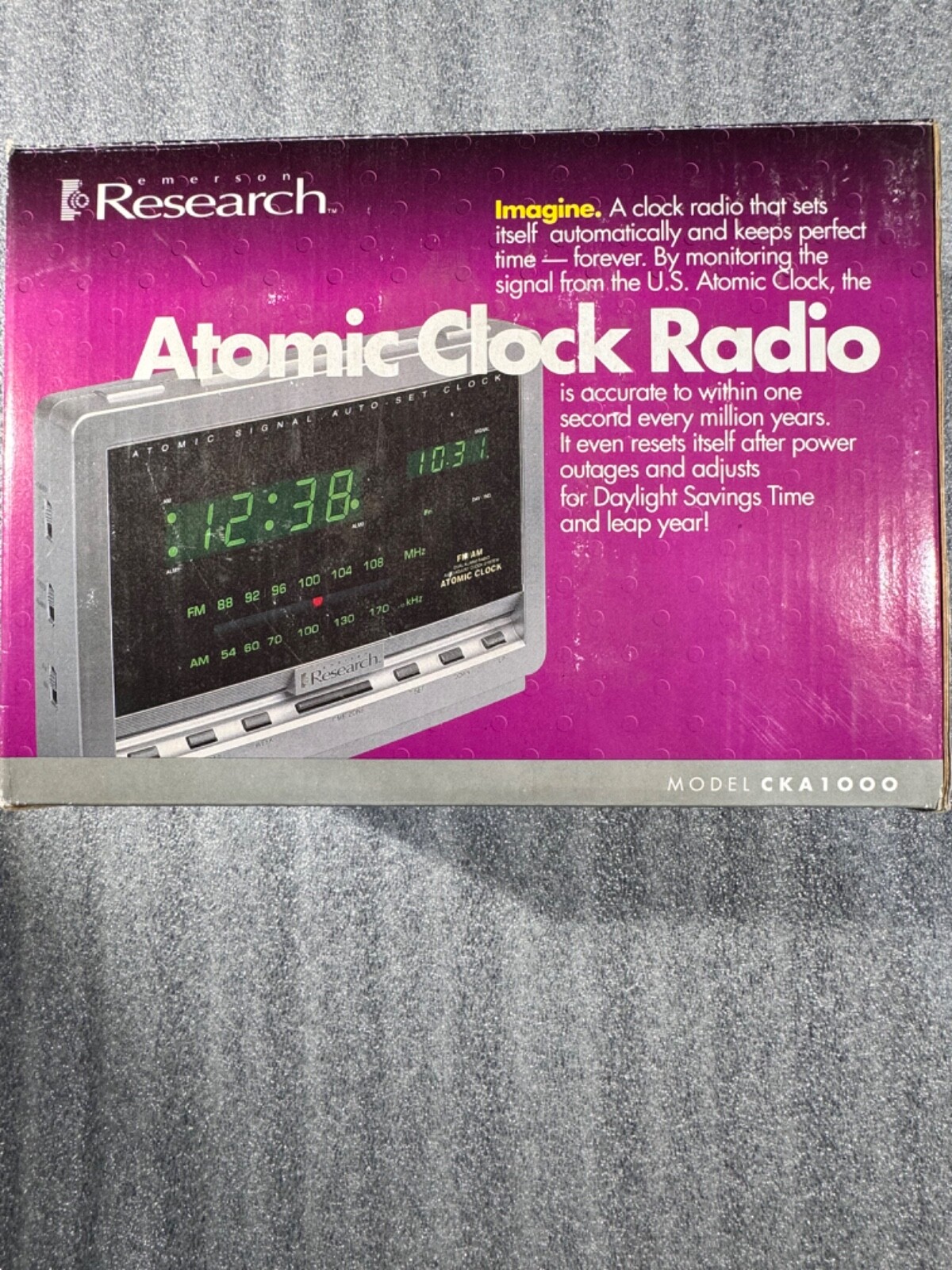 EMERSON RESEARCH ATOMIC DIGITAL ALARM CLOCK AM/FM RADIO CKA1000. New ...