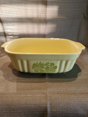 Pfaltzgraff F.T.D.A. 1983 Oven bakeware Yellow Oven and Microwave U.S.A.