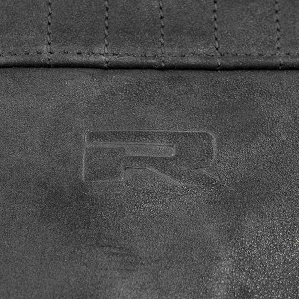 Black, photo 5 of 7