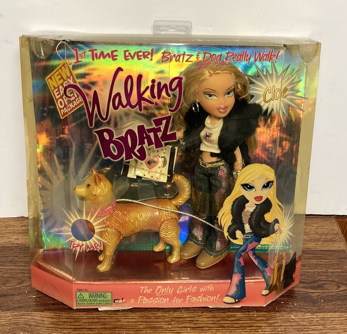 MGA#361275 Bratz Walking Star Sking CLOE New- MIP