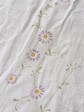 VTG Floral Cotton Tablecloth Pastel Daisy Print Cottagecore 48 x 65  