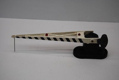 Lionel O Gauge 252 Automatic Crossing Gate  - FOR PARTS UNTESTED