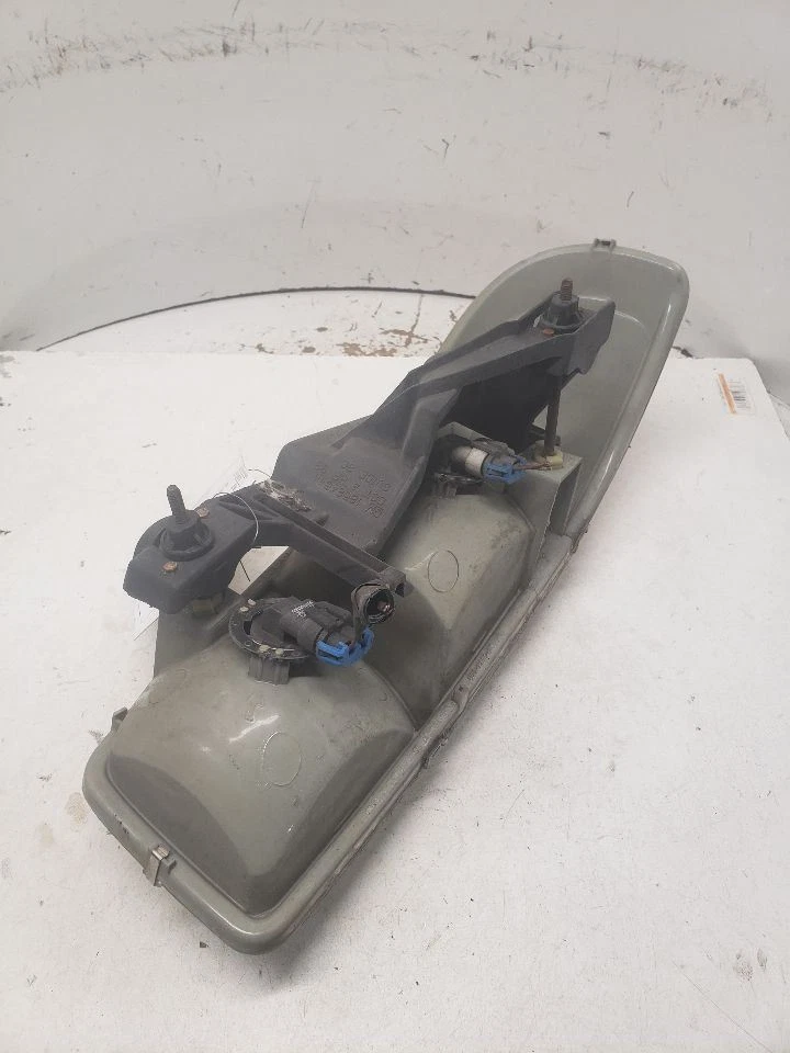 Faro derecho pasajero compatible con camioneta Sierra 1500 99-06 1444690 Foto 2 de 4