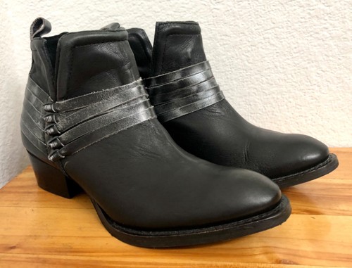 Diba Skyler Ankle Boots Black Leather Silver Accents Almond Toe Women's Size 6.5 - Picture 3 of 14