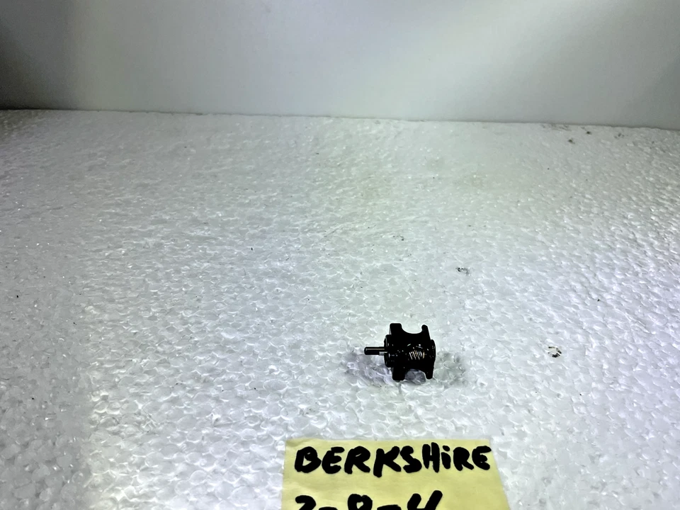 HO AHM/RIVAROSSI,DIFFERENTIAL BOX WITH PINION AND COUPLING SHAFT 2-8-4 BERKSHIRE - Image 4 of 4