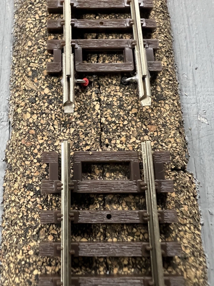 "Carpinterías de riel terminal escala N código 80 níquel plata con cables de 10"" (10 pares)" Foto 4 de 4