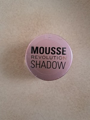Revolution Mousse Shadow Lidschatten  . Für Augen und Wangen
