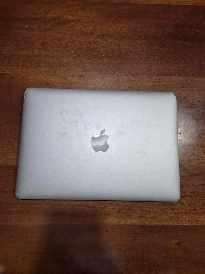 macbook Air 13" 2014 - Immagine 2 di 4