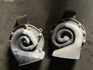 1965 1966 Thunderbird Working Hi And Lo Tone Horns