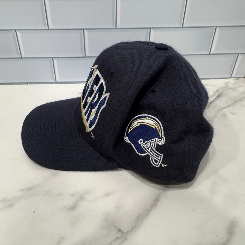 复古 90 年代圣地亚哥充电器 Blockhead 羊毛扣帽侧标志 — 第 2/4 张图片