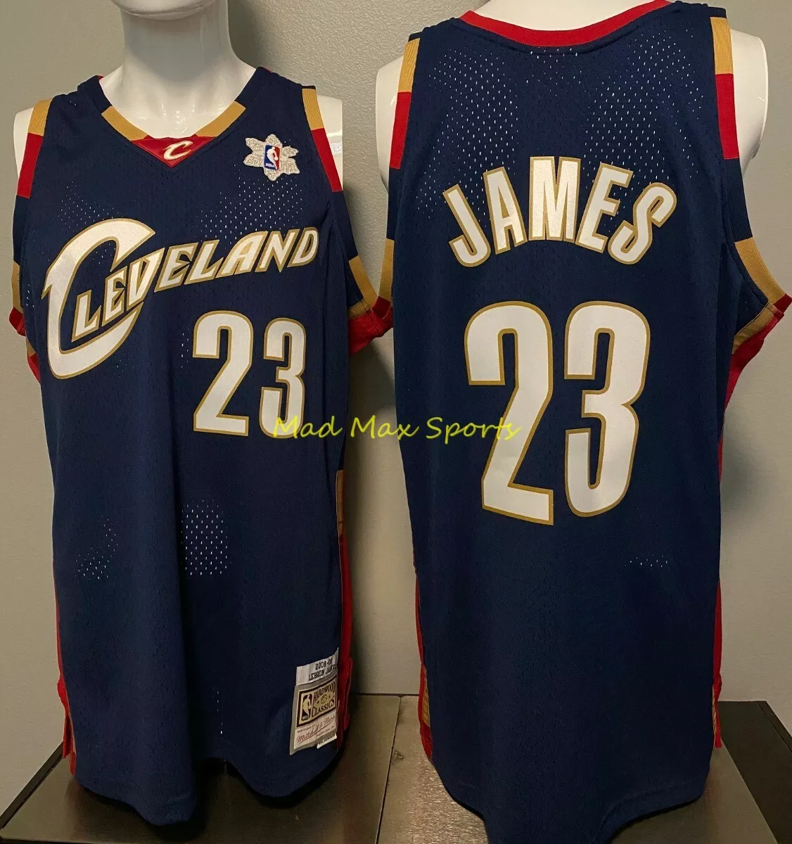 LEBRON JAMES 2009 Cavaliers Mitchell Ness CHRISTMAS Throwback Swingman Jersey