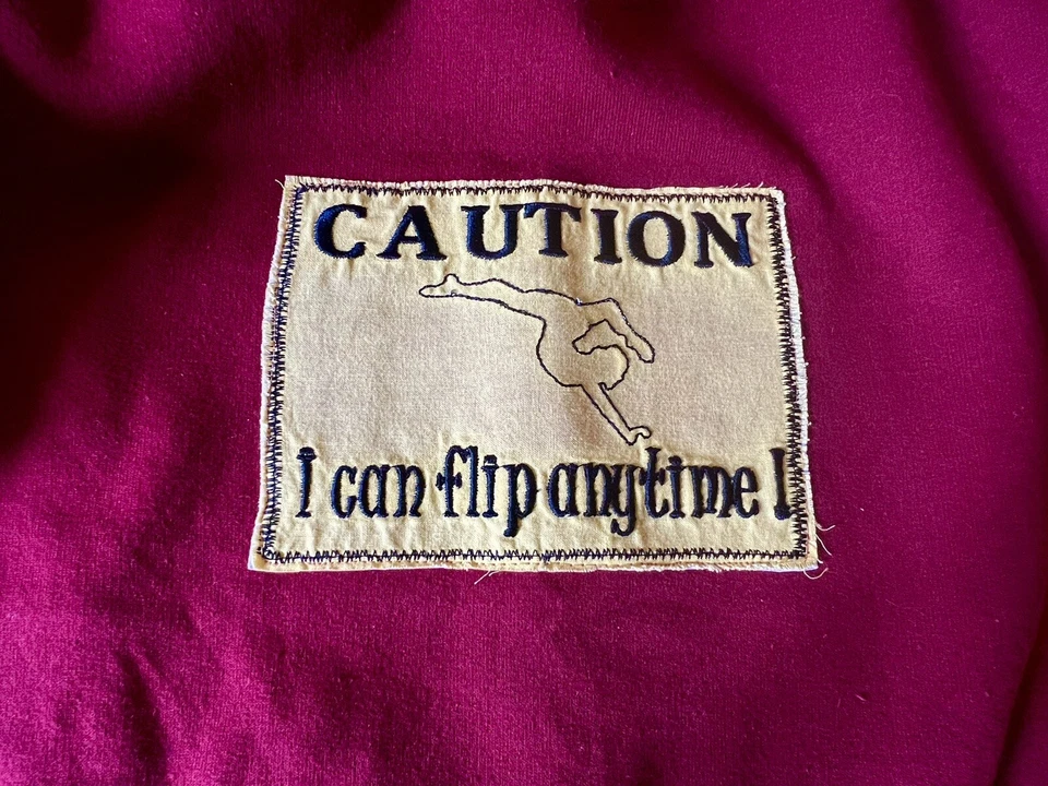 Sudadera de gimnasta. Regalo para gimnasta. Regalo para niñas. Girls Love Gymnastics Foto 2 de 3