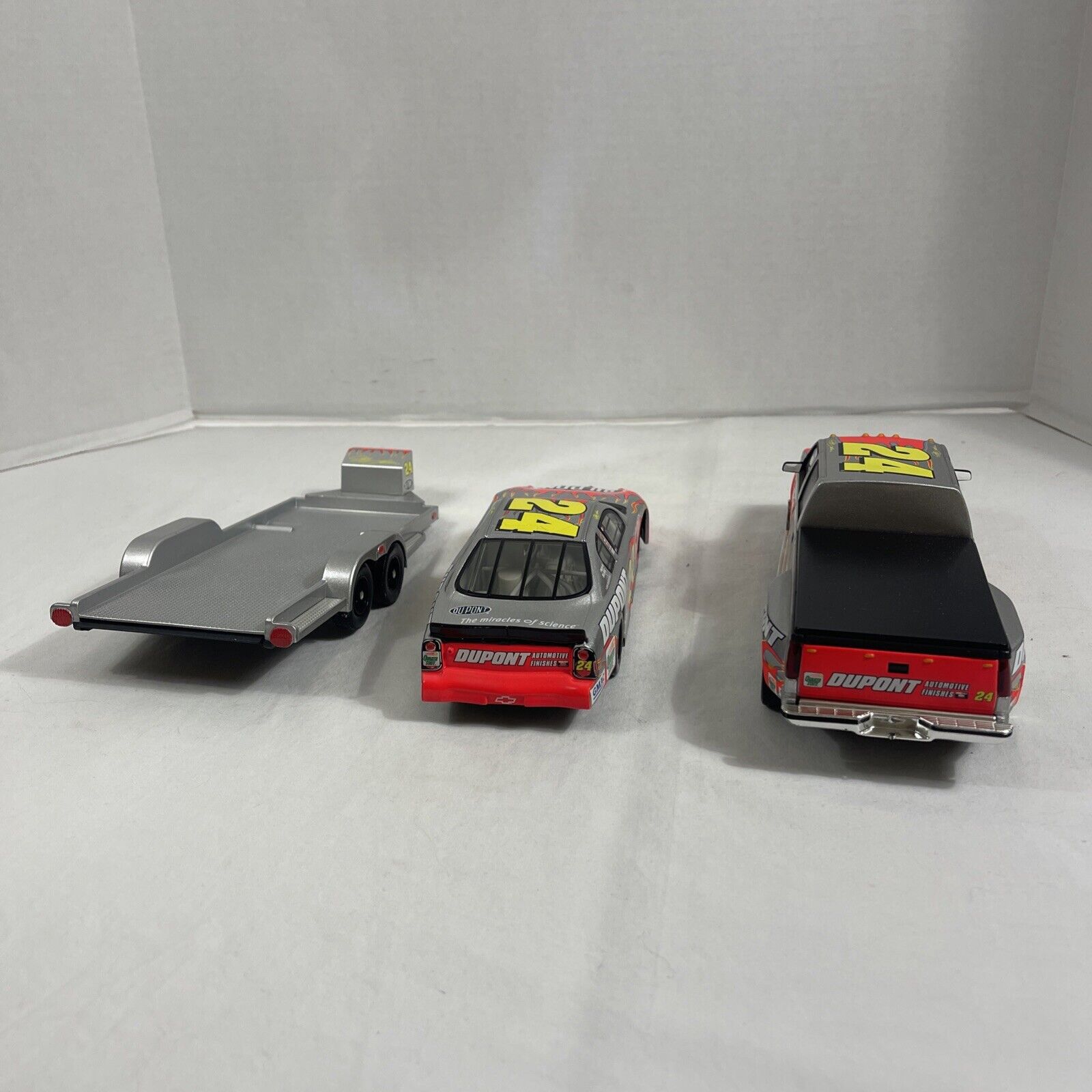 Picture 5 of 24