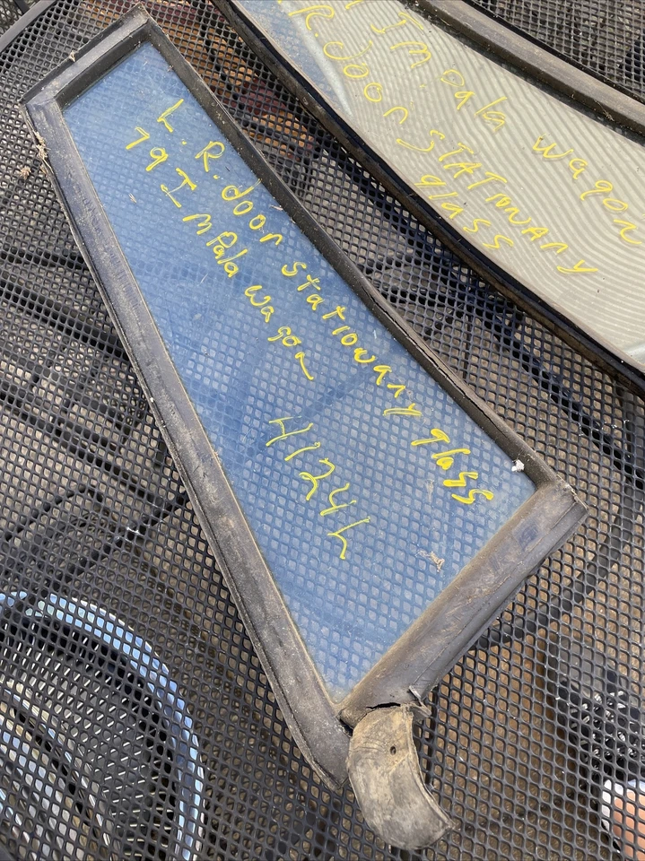 1979 CHEVROLET IMPALA STATION WAGON L.R. & R.R QUARTER WINDOW STATIONARY GLASS - Image 2 of 4