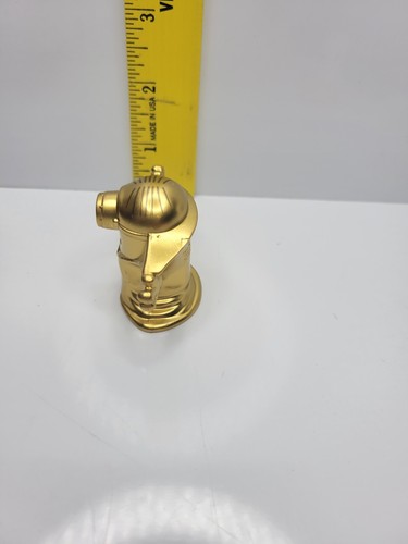 Figura rara de McDonalds Despicable Me Rise of Gru Vampire Golden Minion - Imagen 2 de 5