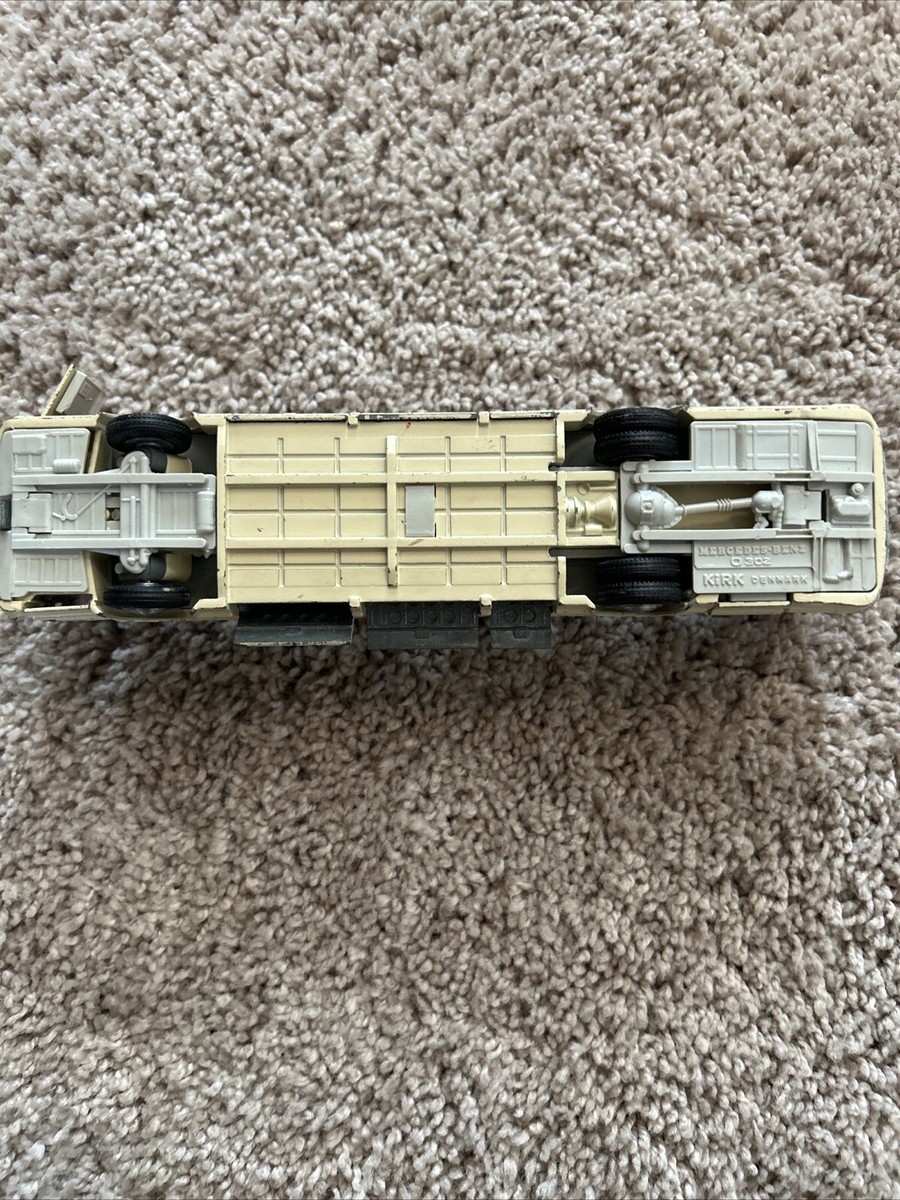 Bus MERCEDES-BENZ O 302 - 1972 1/43 Diecast model autobus autocar