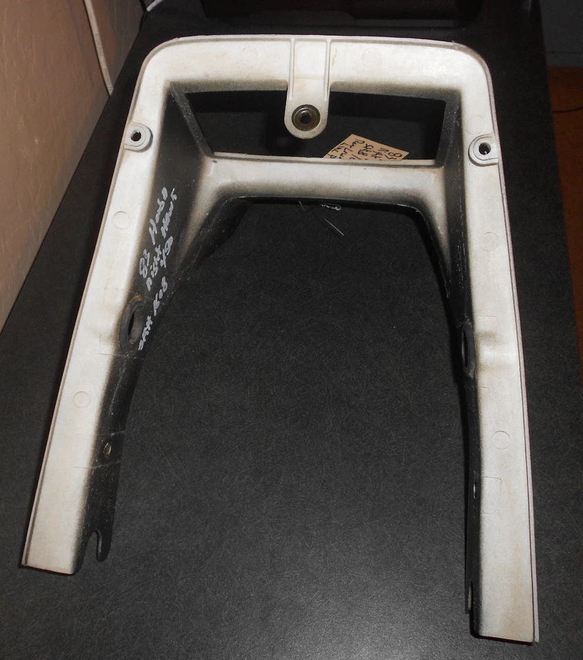 1983 HONDA NIGHTHAWK CB450 SC FENDER BRACKET 80102-MC9-6700 - Image 4 of 4