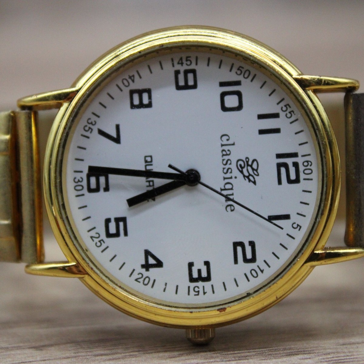 Hamilton Blair Gold Filled Watch Circa 1954 Blair Men\'s Gold and Blue Watch display picture 1