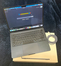 Apple MacBook Air 13.6in M2 8GB RAM 256GB SSD Grey macOS USB-C