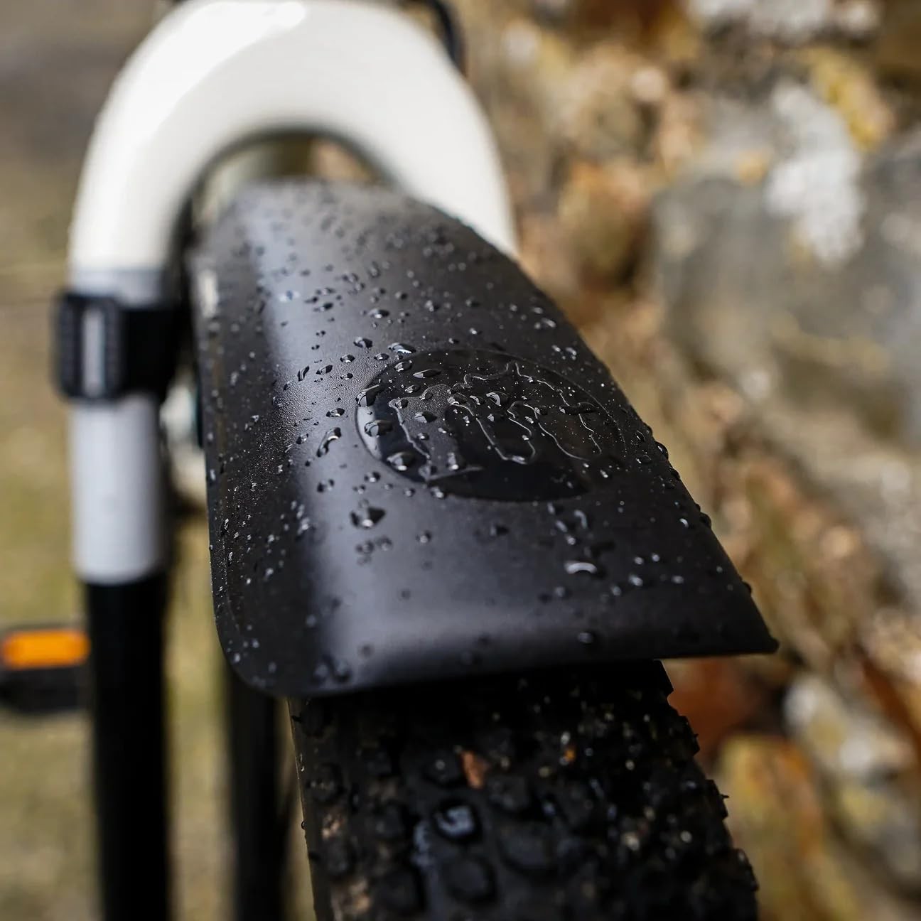 Mucky Nutz Zennor Front Gravel Guard Fender Black: 650B/700c Wheel, 50mm tire