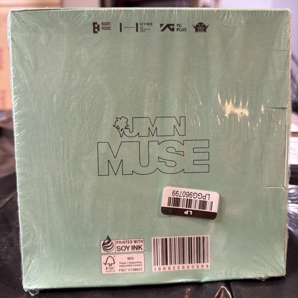 Jimin: MUSE Album) CD w/ Boxes Papers Photos Target Exclusive Green Foto 2 de 2